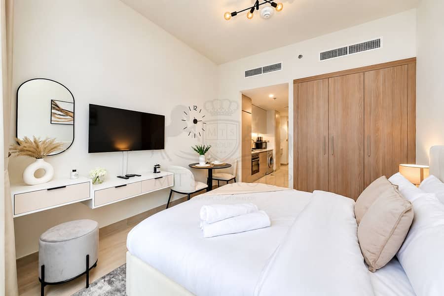 2 Modern Minimalist Studio Bedroom. png