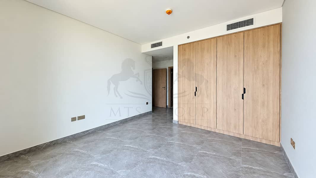 6 Modern Minimalist Room with Built-In Wardrobe. png