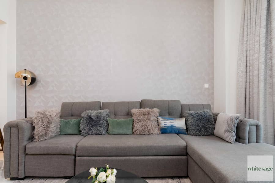 6 R7308117-Edit. jpg
