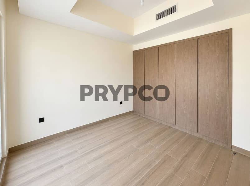 3 photo-02. jpg