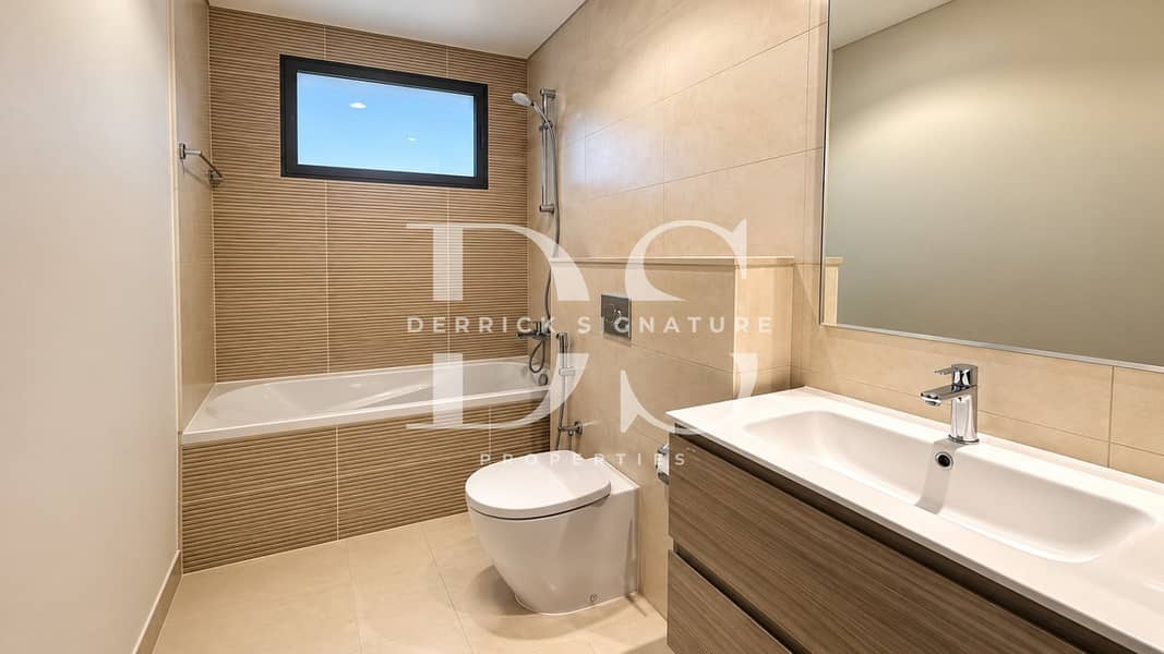 9 Shared bathroom. jpeg