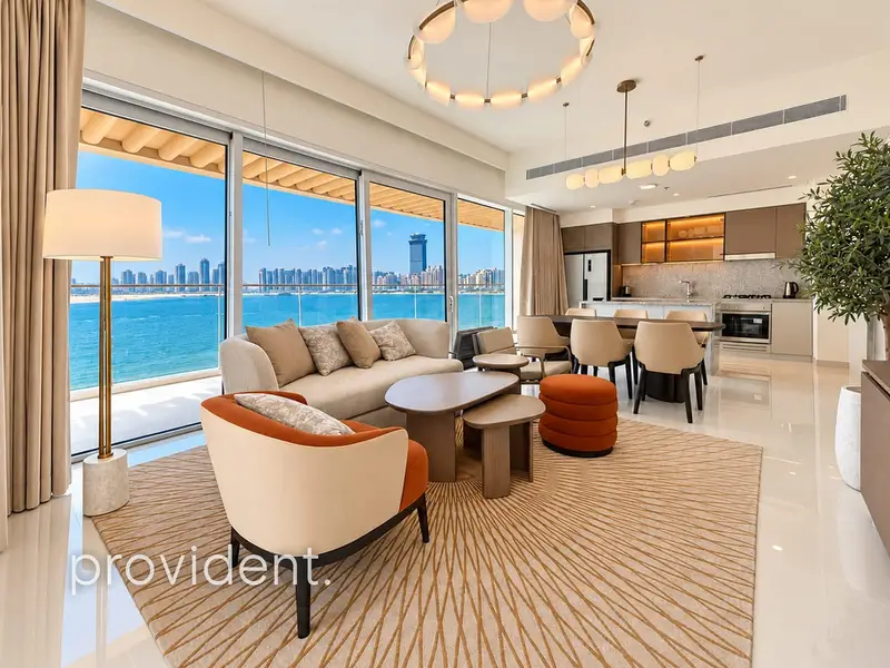 Full Palm | 1,404 Sqft | 3 bathrooms