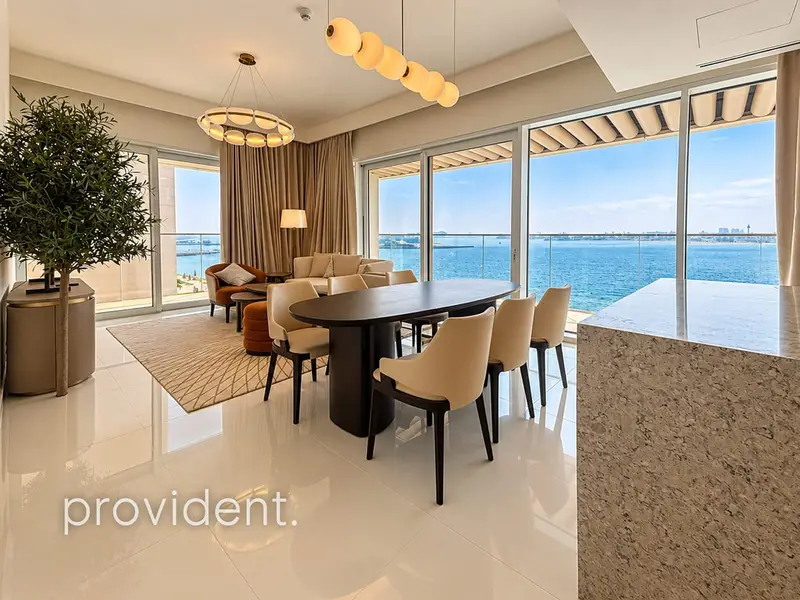 Full Palm | 1,404 Sqft | 3 bathrooms