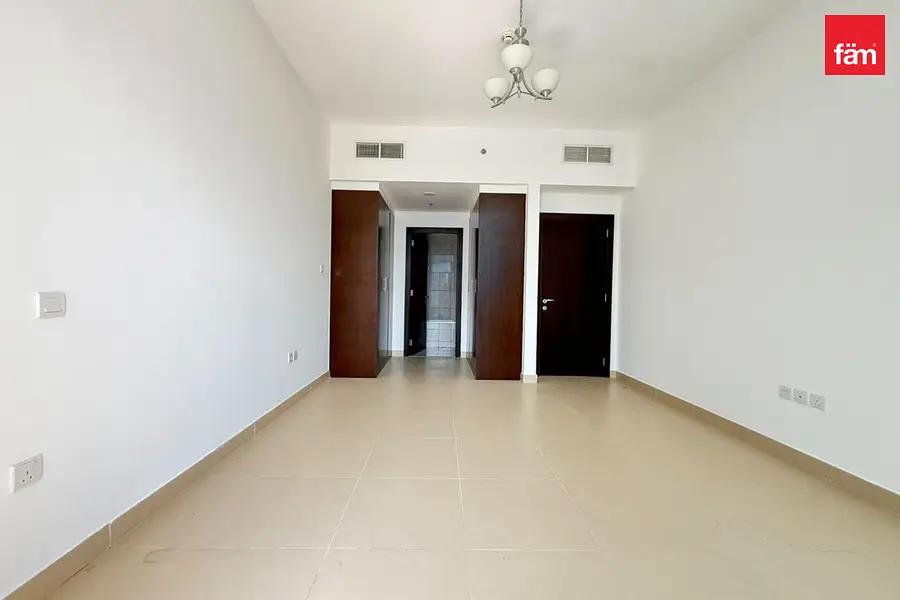 Prime Location | Unfurnished | Vacant