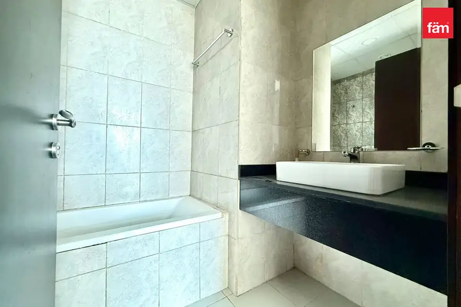Prime Location | Unfurnished | Vacant