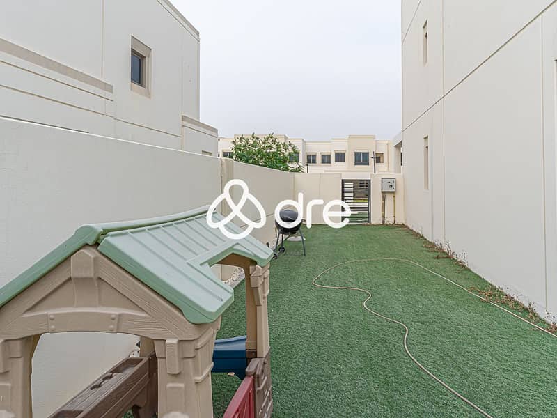 31 DRE00017. JPG