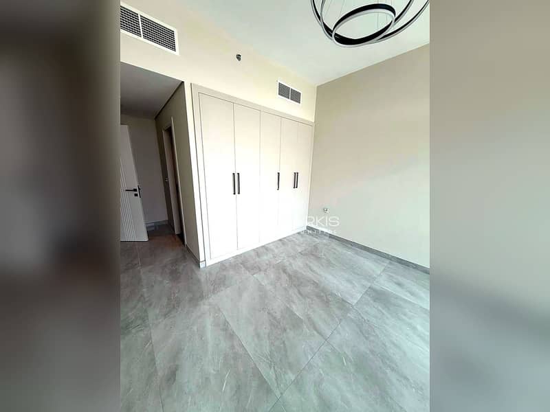 10 RoseGardens3-10-bedroom-wardrobe. jpg
