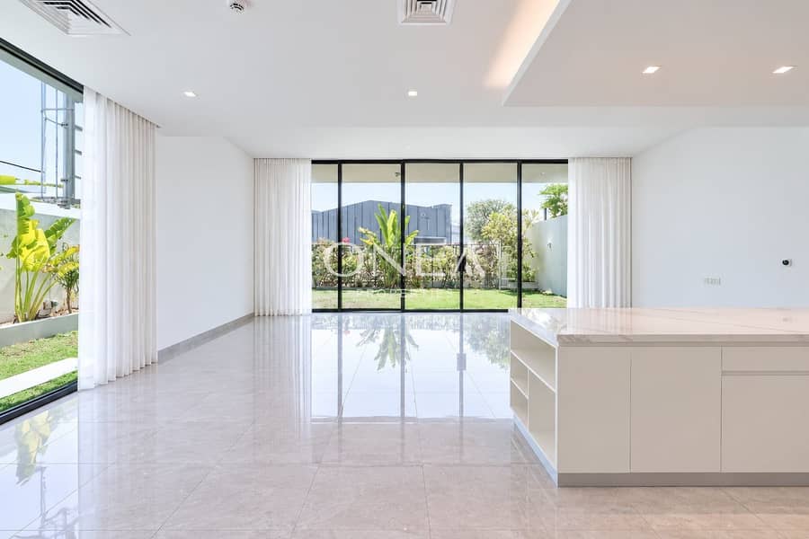 Elegant 4-Bedroom Villa | Park-Facing | Landscaped