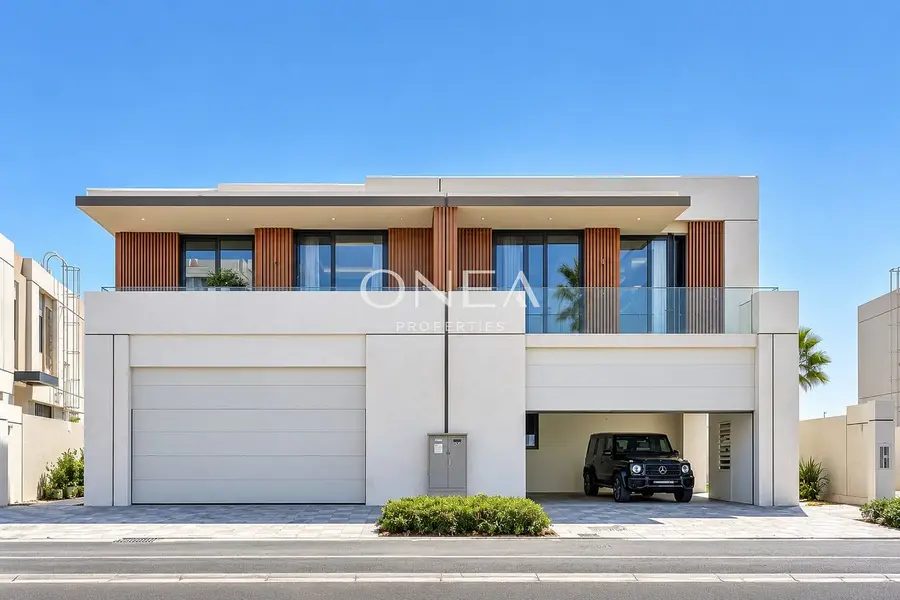 Elegant 4-Bedroom Villa | Park-Facing | Landscaped