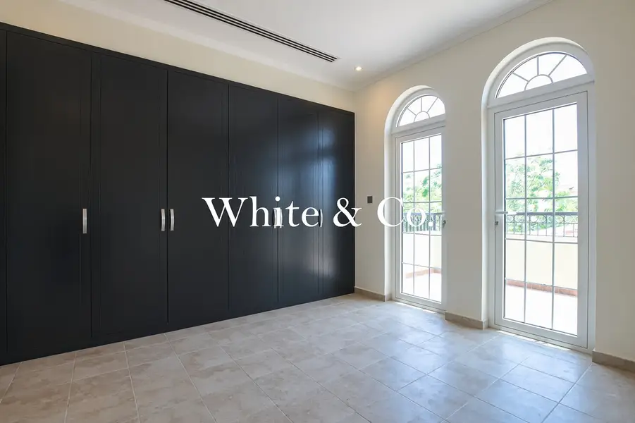 Exclusive Corner Plot | Motivated | Vastu