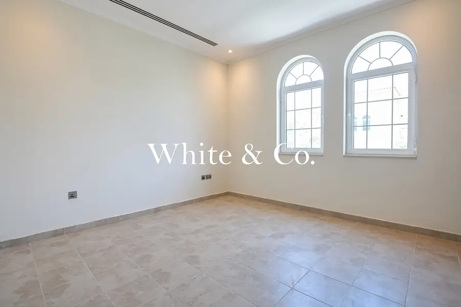 Exclusive Corner Plot | Motivated | Vastu