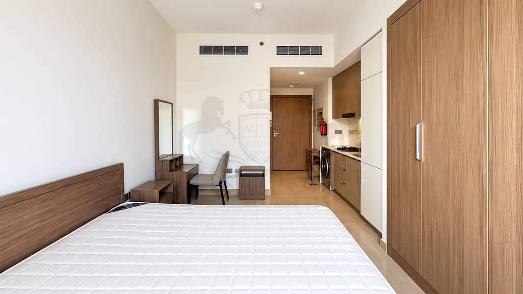 8 Modern Minimalist Studio Apartment(1). png
