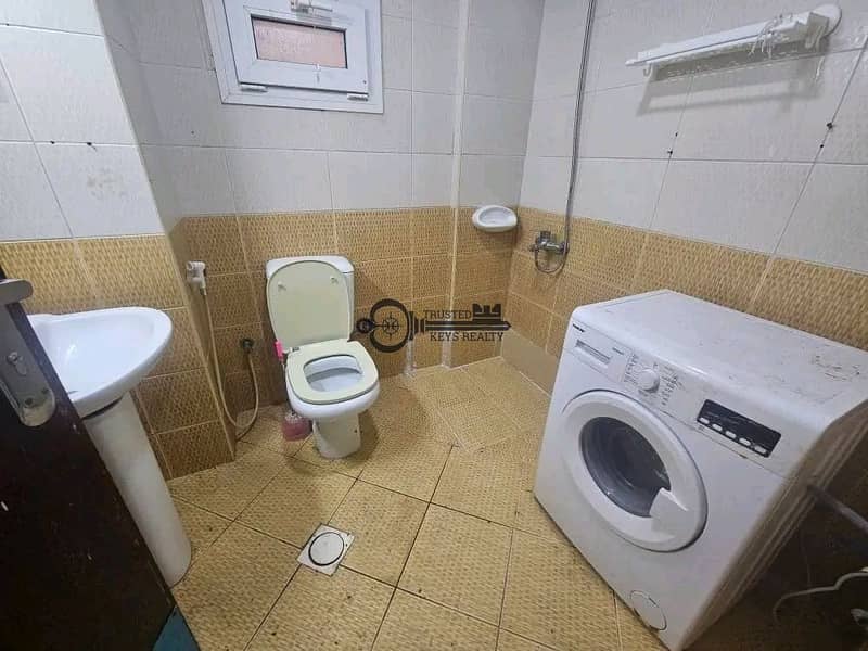 4 1000535881. jpg