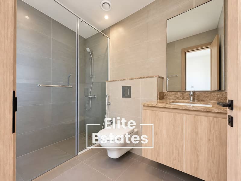 4 Modern Neutral Minimalist Bathroom. png