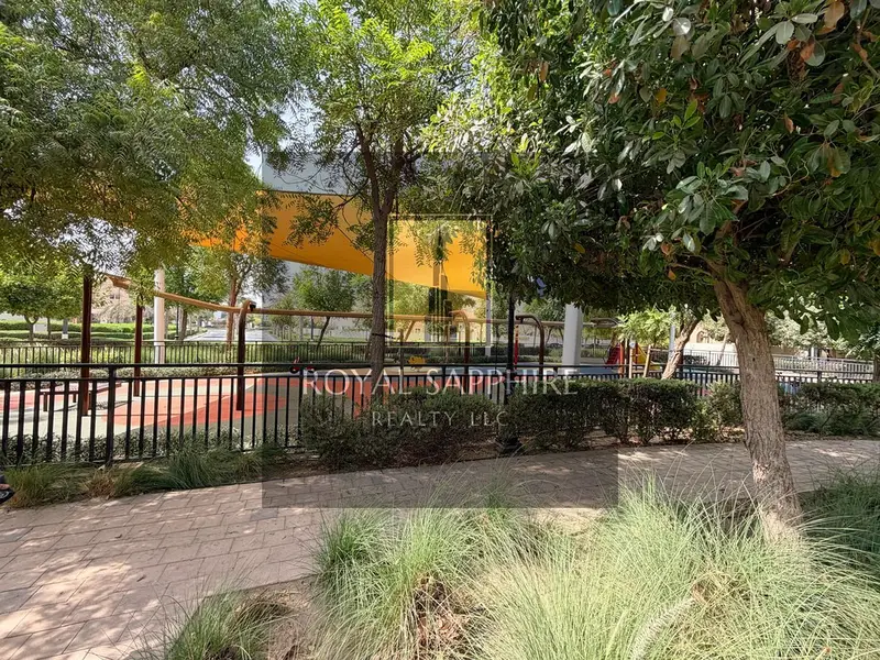 Fully Upgraded | 2BR + Maid Villa | Corner & Single Row | Prime Location