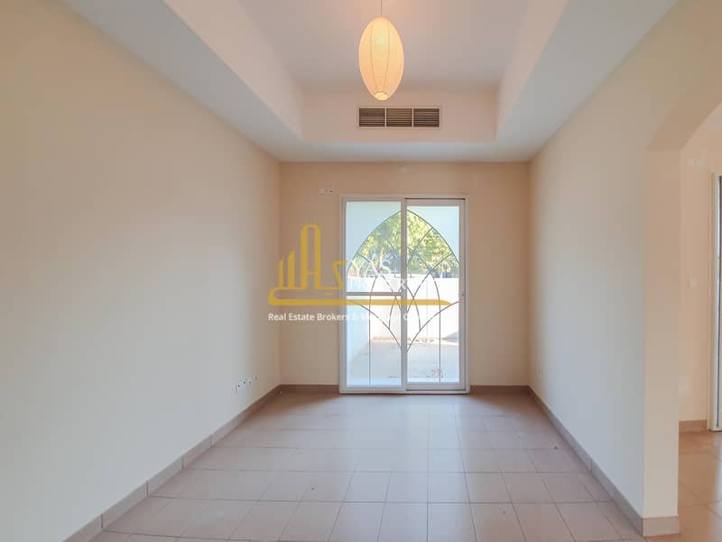 11 A01 VILLA-28. jpg