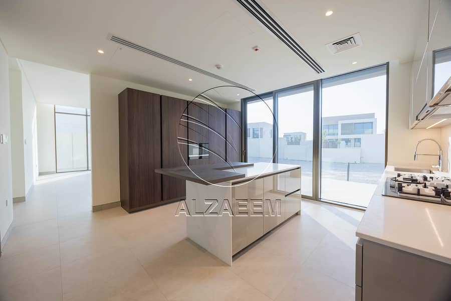 12 021A1806-HDR. jpg