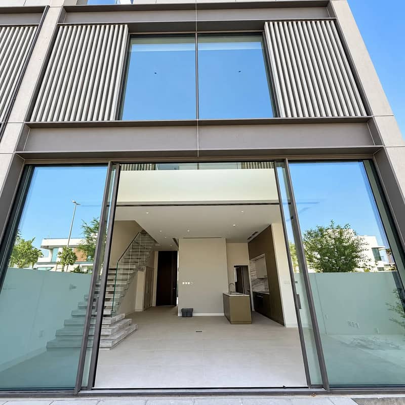 Corner Unit | Single Row | G+2 with Elevator