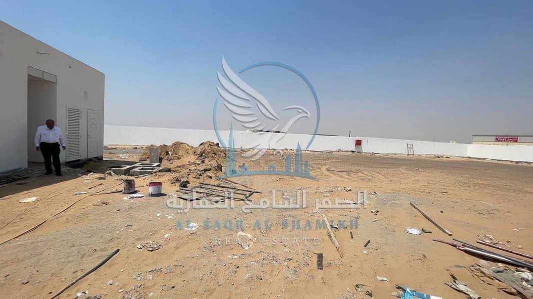 4 yard-for-rent-al-shargah-property-02. jpg