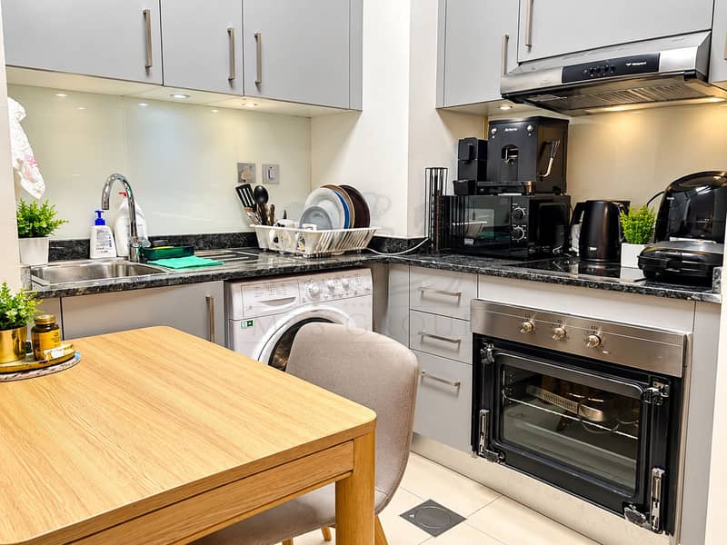 7 Modern Compact Kitchen Dining Corner. png