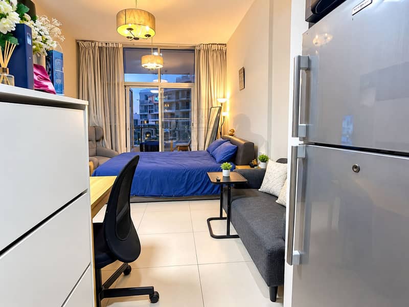 9 Warm Modern Studio Apartment. png