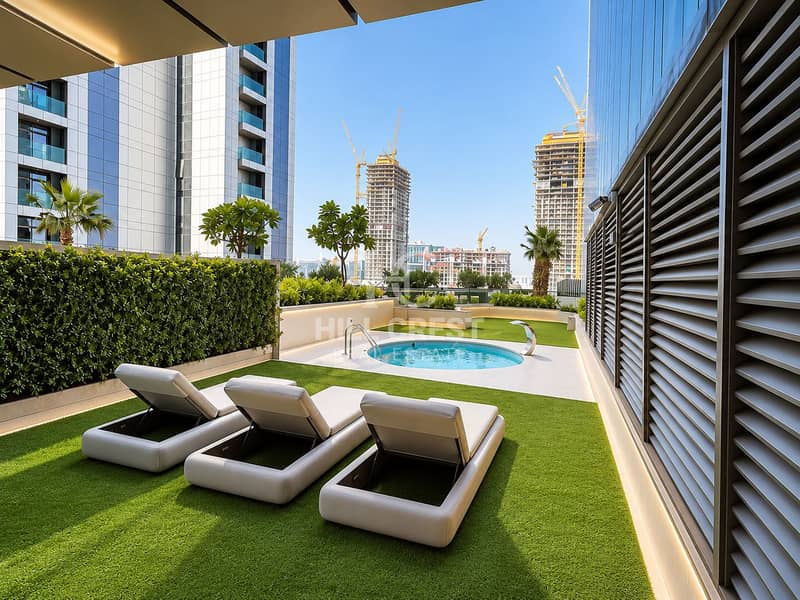12 Luxury Rooftop Pool Terrace. png