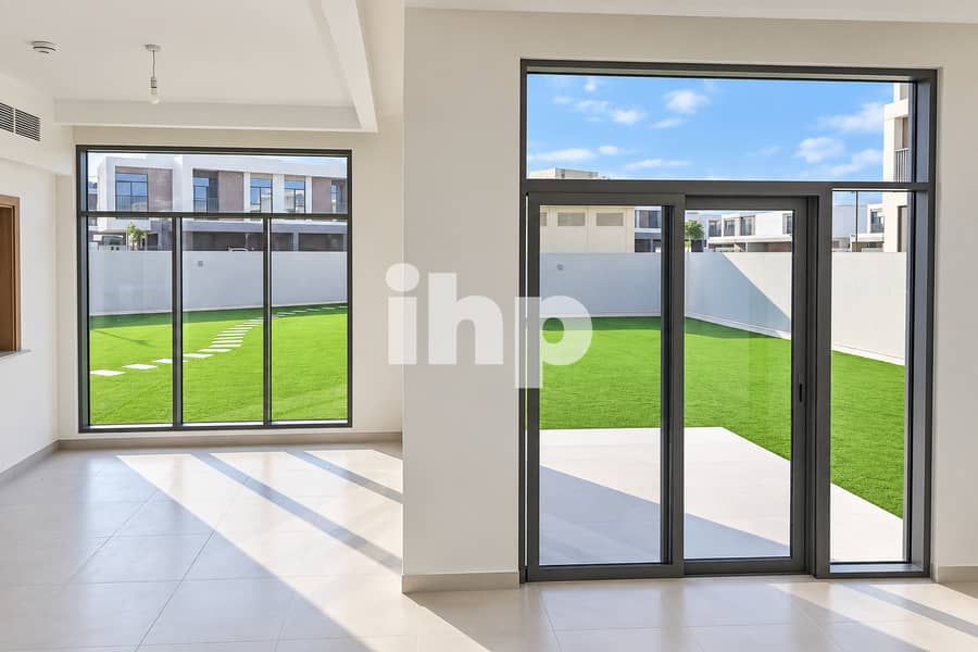 2 Property_08_Daylight. jpg
