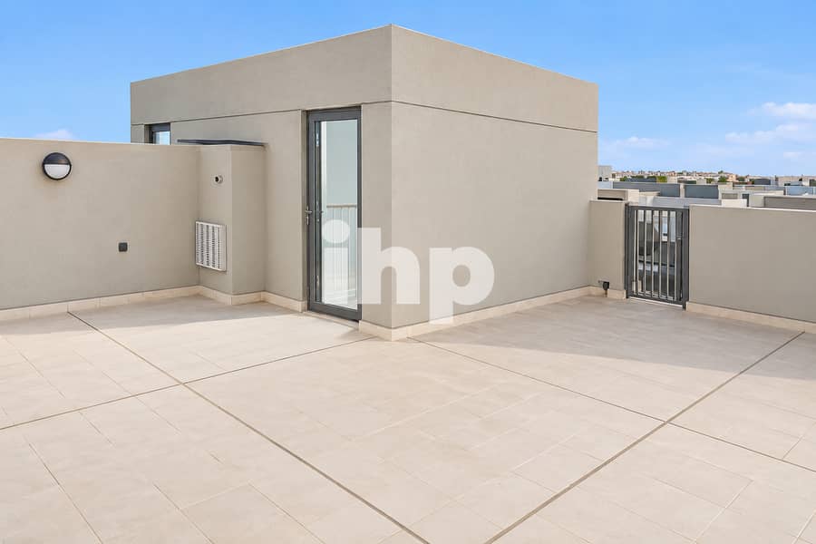 9 Property_02_Daylight. jpg