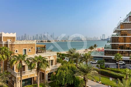 2 Bedroom Flat for Rent in Palm Jumeirah, Dubai - 2 Car Parking | Large Terrace | Best Views