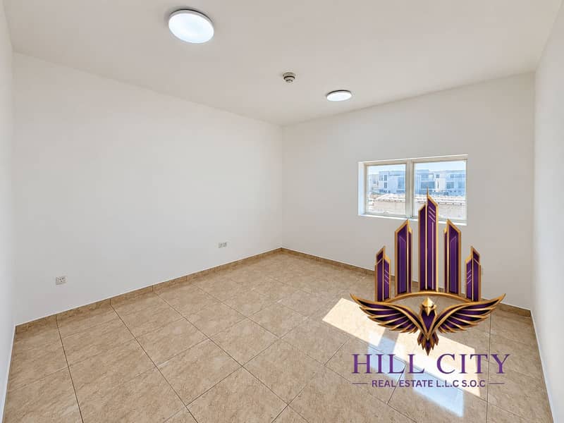 3 Bright Empty Room with Natural Window Light. png