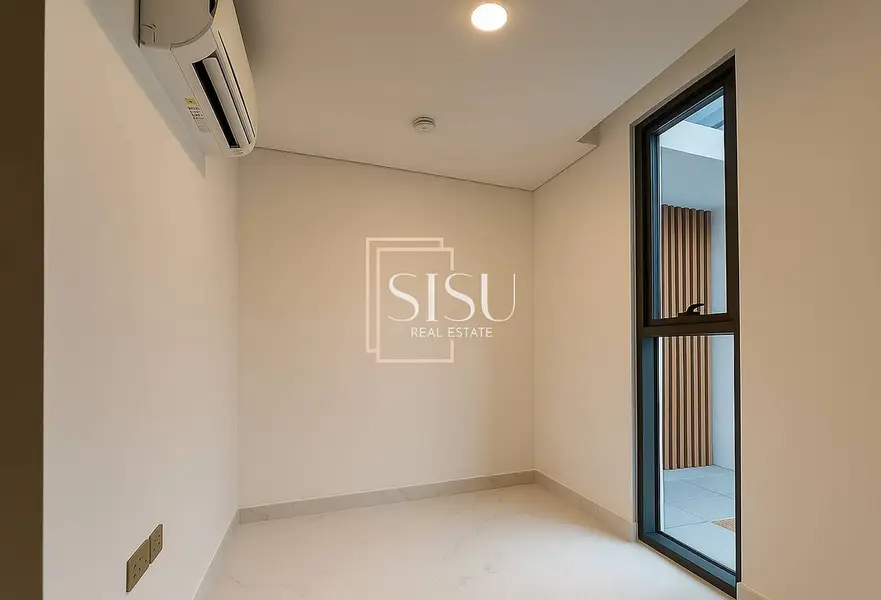 Pool Facing | Serious Seller | Exclusive | Vacant