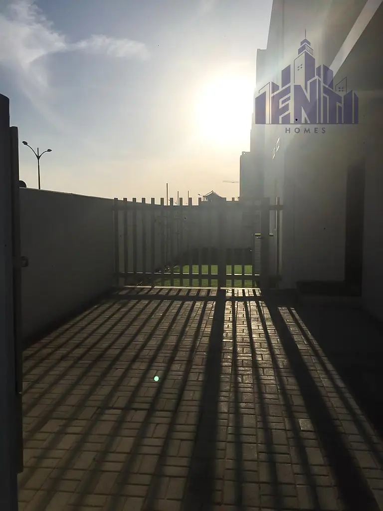 Spacious Family Home | Coursetia | DAMAC Hills 2
