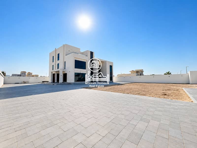 Sunlit Modern Villa and Courtyard. png Sunlit Modern Villa and Courtyard. png
