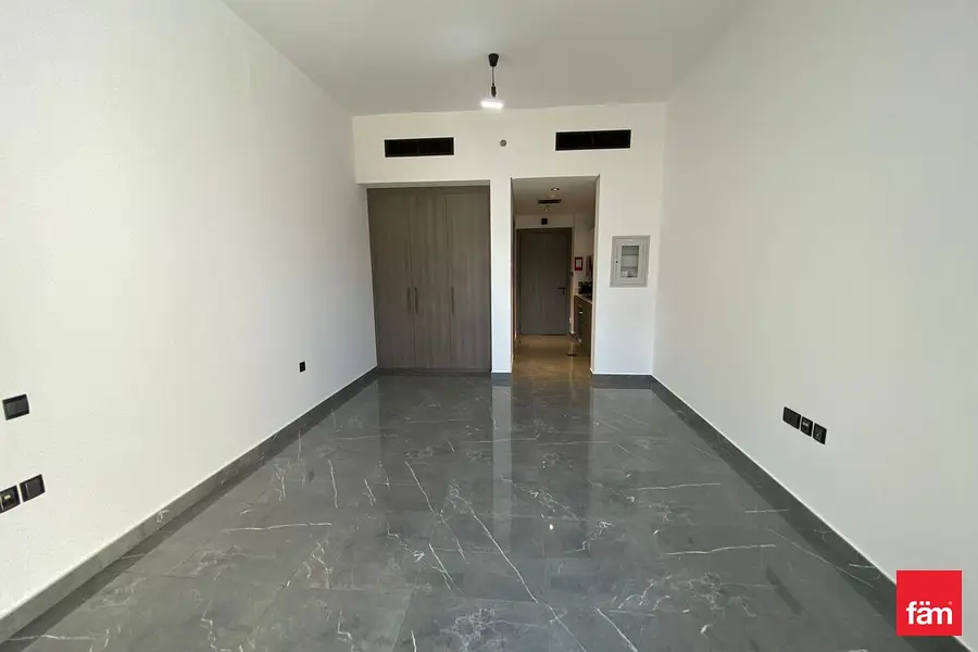 Corner Unit | Brand New | Near To Park