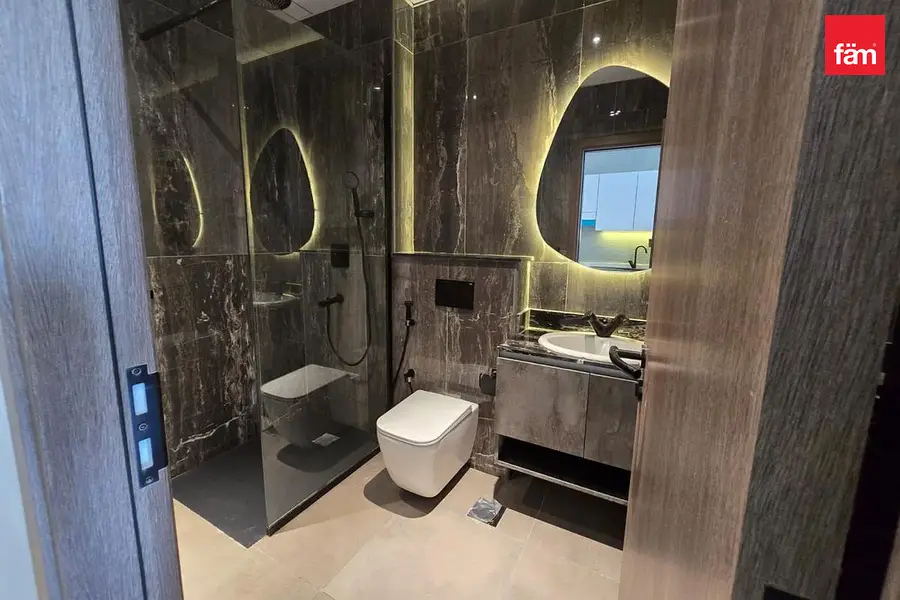 Corner Unit | Brand New | Near To Park