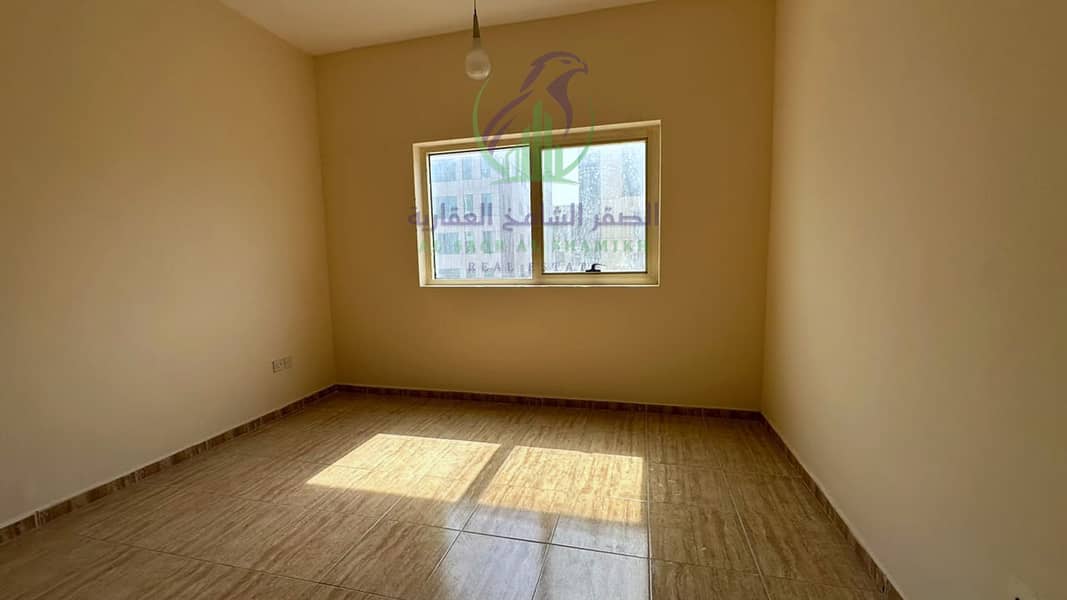 10 apartment-for-rent-3-bedroom-altaawn-alsharqh-bedroom-07. jpg