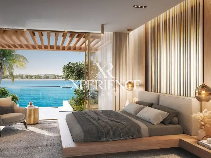 Beachfront 6BR Villa | Frond F Palm Jebel Ali | Private Pool & Sea View