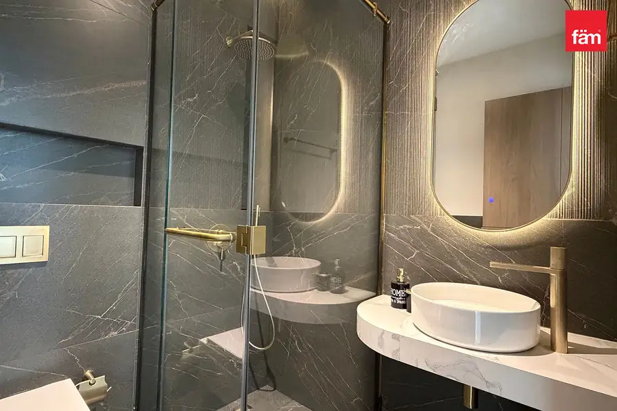 Upgraded | Brand New | Vacant | Luxury Finishes