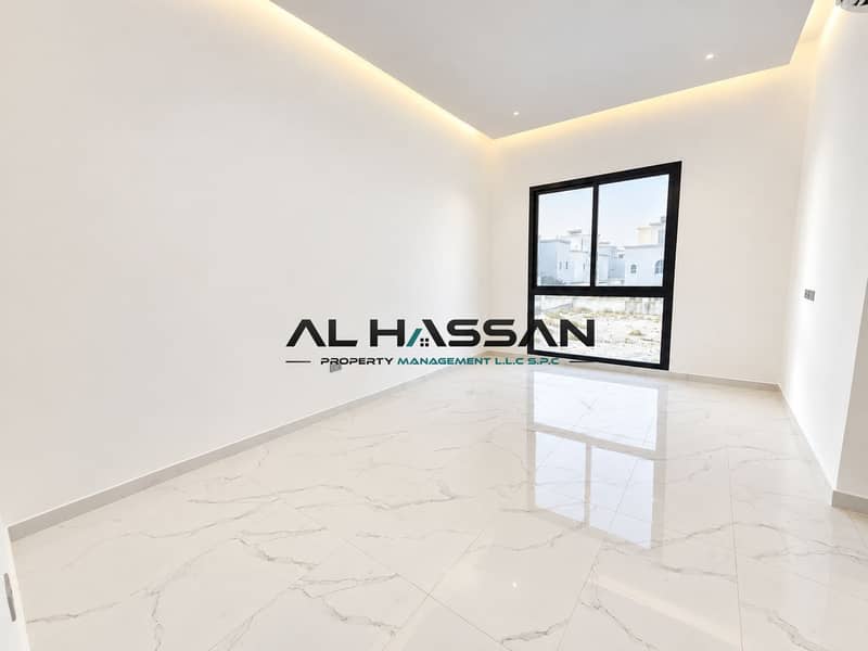 16 1001884956. png