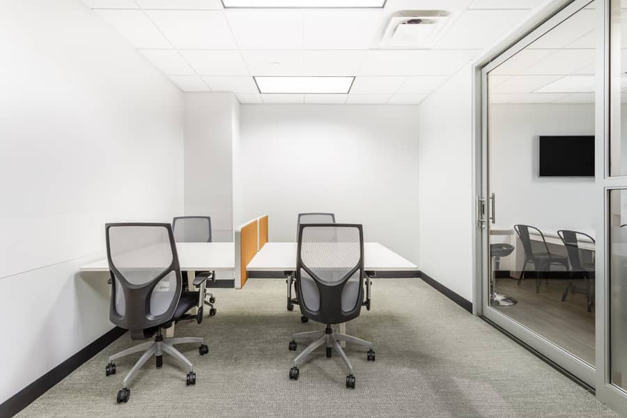6 Regus_Downtown Grand Rapids (706)_MI, GrandRapids_USA_CoworkingArea2. jpg