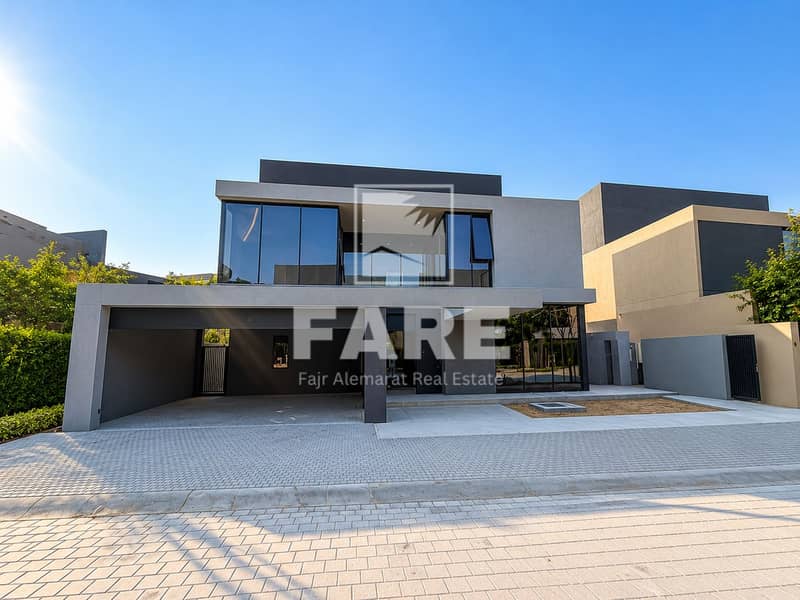 Modern Cubist Villa in Sunlight. png Modern Cubist Villa in Sunlight. png