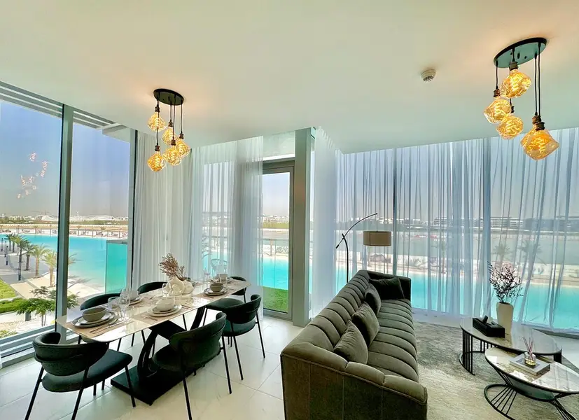 DESIGNER FURNISHED | UPGRADED | 2 BED + MAID-STORE