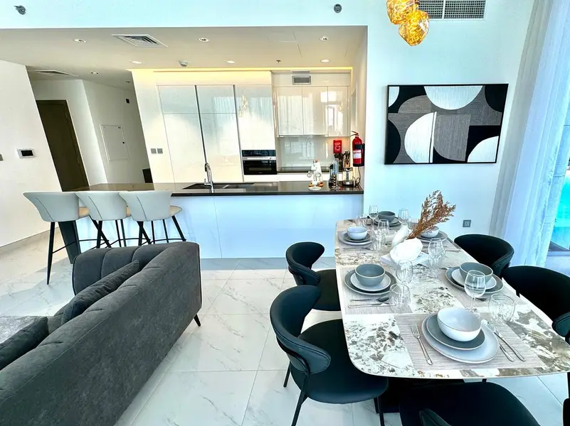 DESIGNER FURNISHED | UPGRADED | 2 BED + MAID-STORE