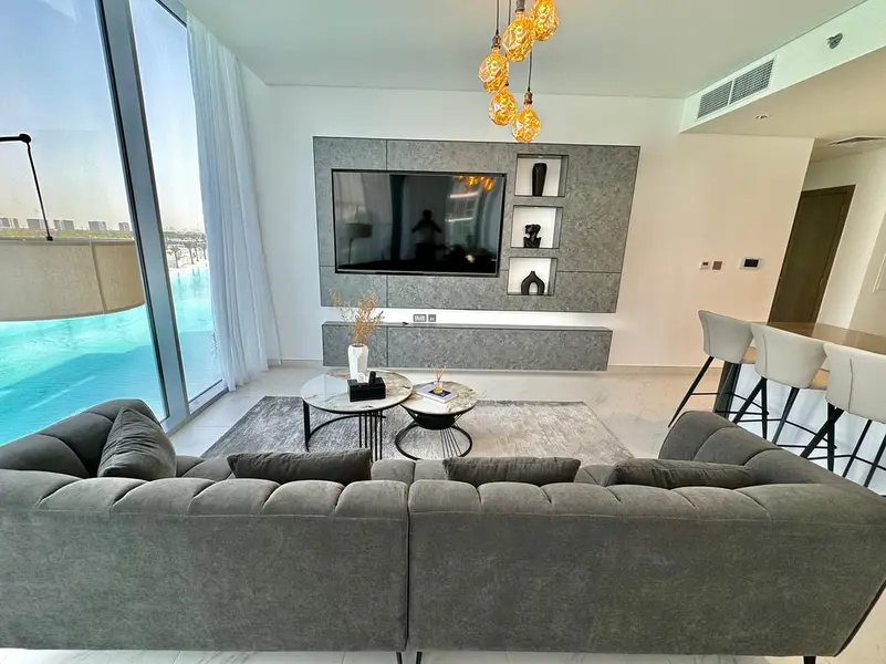 DESIGNER FURNISHED | UPGRADED | 2 BED + MAID-STORE