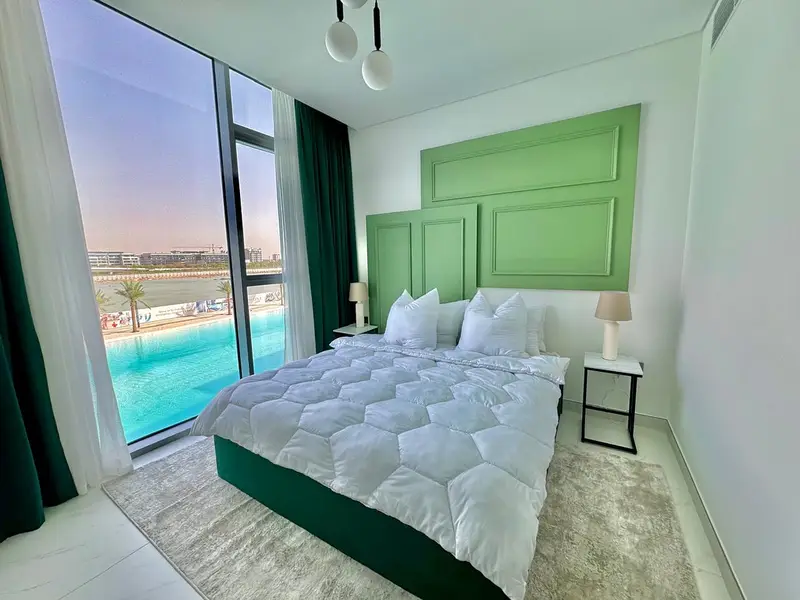 DESIGNER FURNISHED | UPGRADED | 2 BED + MAID-STORE