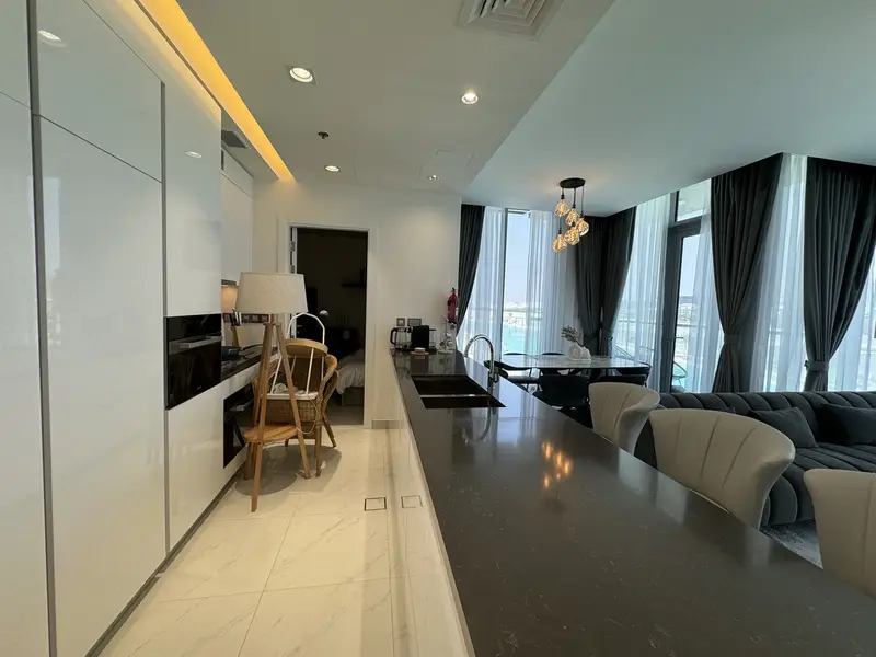 DESIGNER FURNISHED | UPGRADED | 2 BED + MAID-STORE
