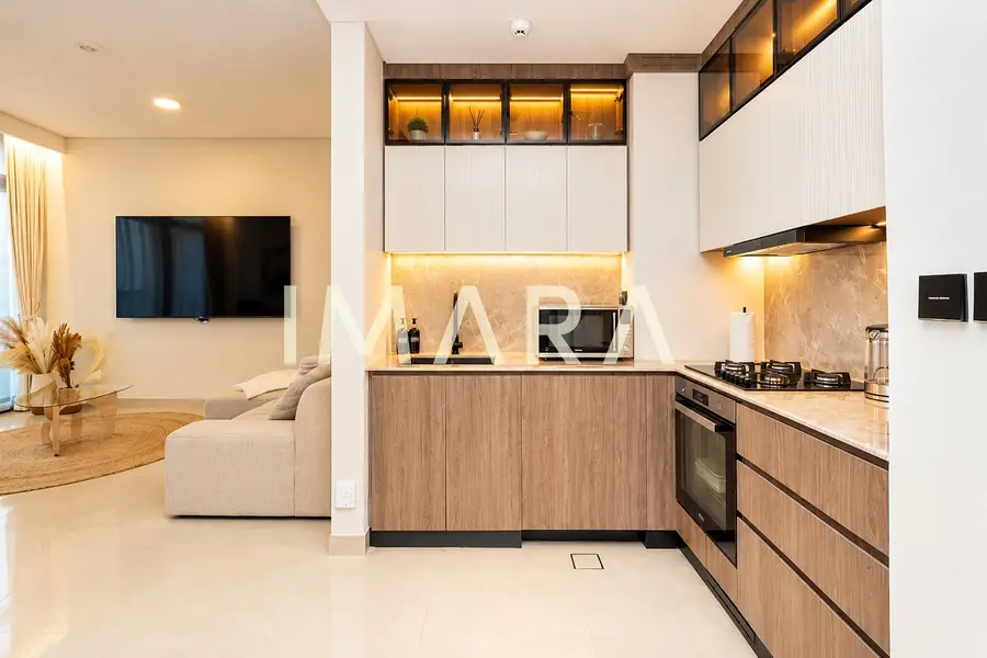 Community View | Tenanted | Luxury Furnishings