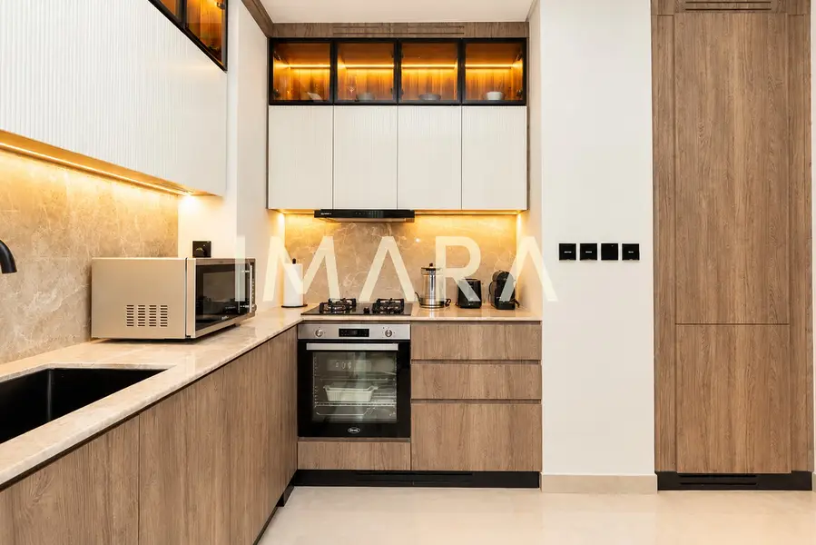 Community View | Tenanted | Luxury Furnishings