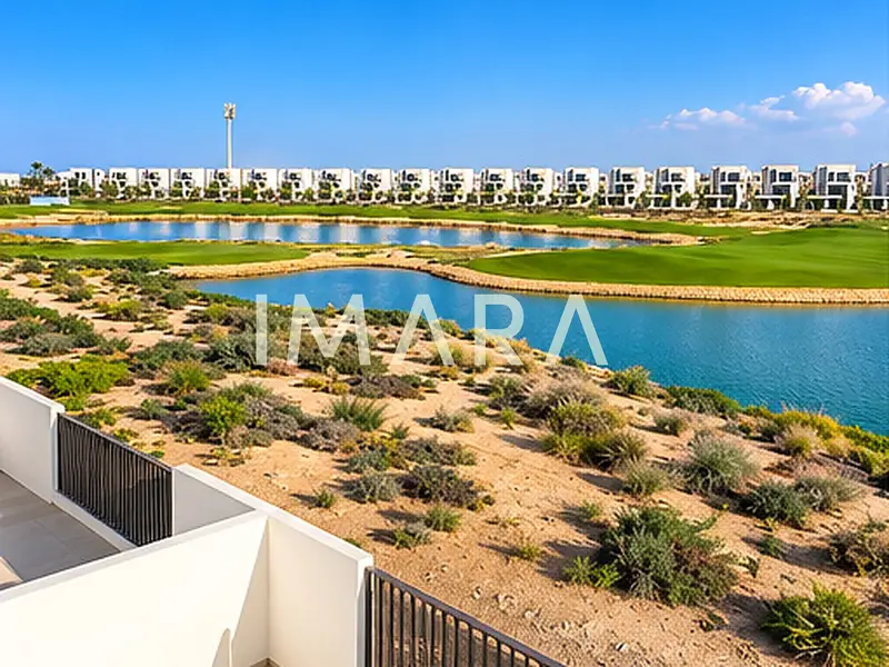Stop Scrolling | Rare Unit | Stunning Lakes View
