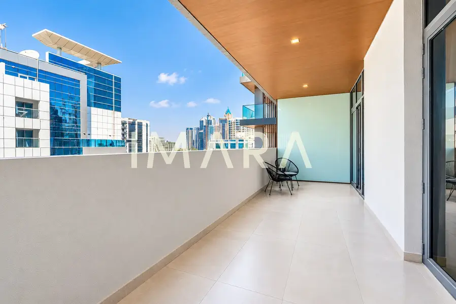 Community View | Tenanted | Luxury Furnishings